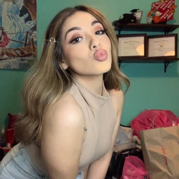 christyv98